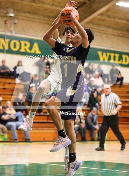 Thumbnail 3 in Livingston @ Sonora photogallery.