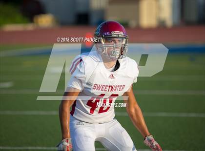 Thumbnail 3 in Sweetwater @ San Pasqual photogallery.