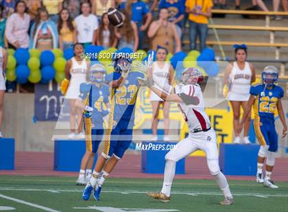 Thumbnail 1 in Sweetwater @ San Pasqual photogallery.