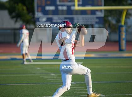 Thumbnail 1 in Sweetwater @ San Pasqual photogallery.
