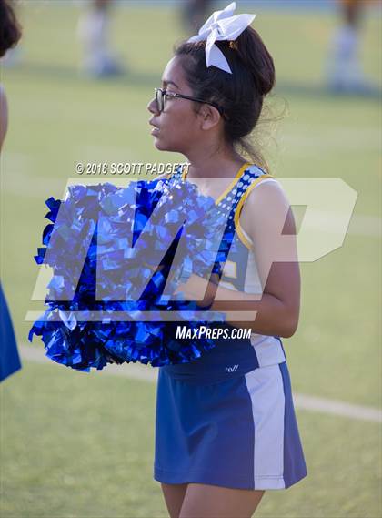 Thumbnail 3 in Sweetwater @ San Pasqual photogallery.