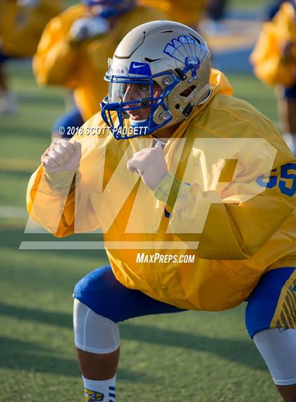 Thumbnail 1 in Sweetwater @ San Pasqual photogallery.