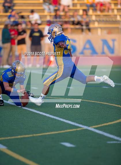 Thumbnail 2 in Sweetwater @ San Pasqual photogallery.