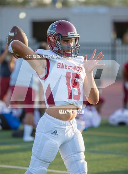 Thumbnail 1 in Sweetwater @ San Pasqual photogallery.