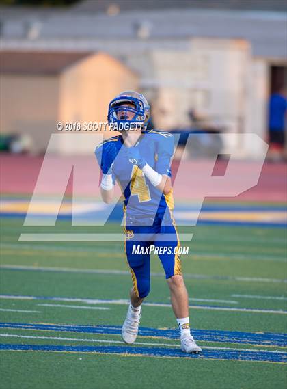 Thumbnail 1 in Sweetwater @ San Pasqual photogallery.