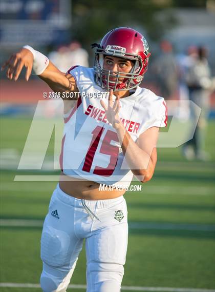 Thumbnail 3 in Sweetwater @ San Pasqual photogallery.