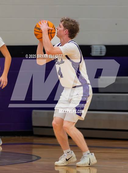 Thumbnail 1 in Calhoun @ Gilmer photogallery.