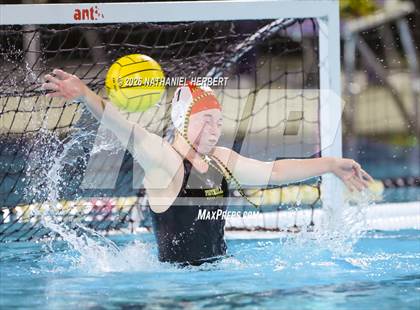 Thumbnail 1 in JV: Foothill vs Sunny Hills photogallery.