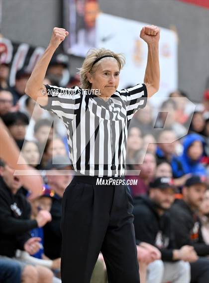 Thumbnail 2 in Encinal @ Woodland Christian (CIF State D5 NorCal Final) photogallery.