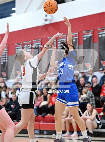 Thumbnail 1 in Encinal @ Woodland Christian (CIF State D5 NorCal Final) photogallery.