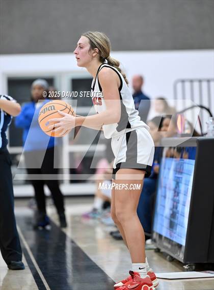 Thumbnail 2 in Encinal @ Woodland Christian (CIF State D5 NorCal Final) photogallery.