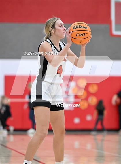 Thumbnail 3 in Encinal @ Woodland Christian (CIF State D5 NorCal Final) photogallery.