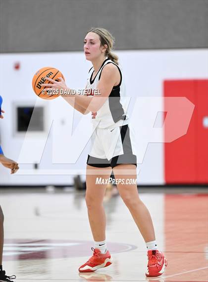Thumbnail 1 in Encinal @ Woodland Christian (CIF State D5 NorCal Final) photogallery.