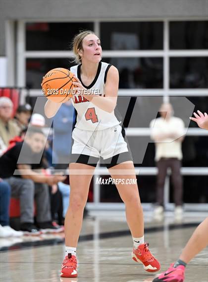 Thumbnail 2 in Encinal @ Woodland Christian (CIF State D5 NorCal Final) photogallery.