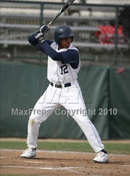 Thumbnail 2 in Pleasant Grove vs. North (Fresno Easter Classic) photogallery.