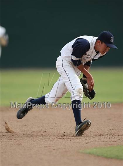 Thumbnail 1 in Pleasant Grove vs. North (Fresno Easter Classic) photogallery.