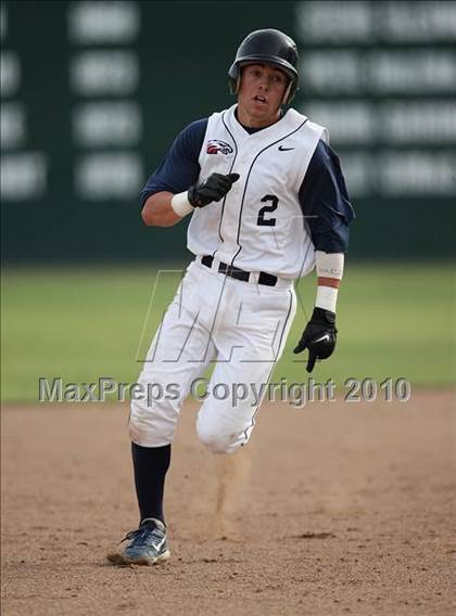 Thumbnail 2 in Pleasant Grove vs. North (Fresno Easter Classic) photogallery.