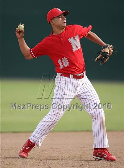 Thumbnail 2 in Pleasant Grove vs. North (Fresno Easter Classic) photogallery.