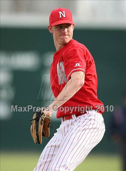 Thumbnail 2 in Pleasant Grove vs. North (Fresno Easter Classic) photogallery.