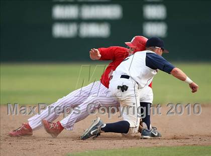 Thumbnail 1 in Pleasant Grove vs. North (Fresno Easter Classic) photogallery.