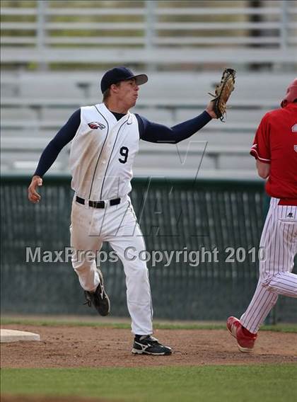 Thumbnail 3 in Pleasant Grove vs. North (Fresno Easter Classic) photogallery.