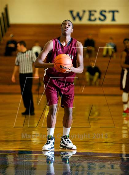 Thumbnail 1 in Corcoran vs Ithaca photogallery.