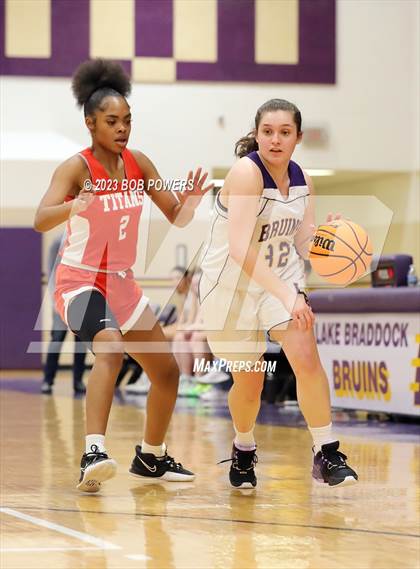 Thumbnail 3 in Alexandria City @ Lake Braddock photogallery.