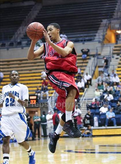Thumbnail 3 in Salesian vs. Newark Memorial (MLK Classic) photogallery.