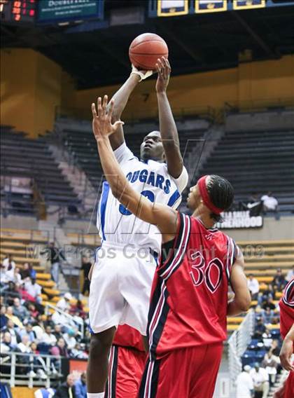 Thumbnail 2 in Salesian vs. Newark Memorial (MLK Classic) photogallery.