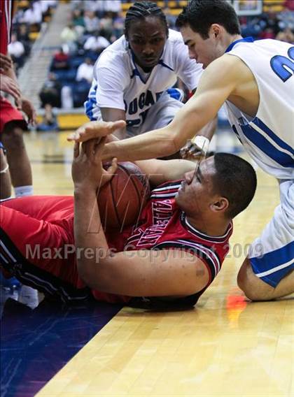 Thumbnail 2 in Salesian vs. Newark Memorial (MLK Classic) photogallery.