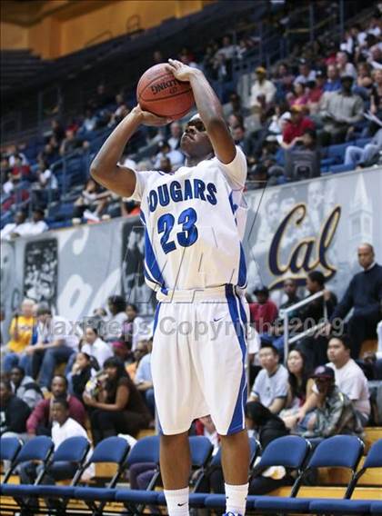 Thumbnail 3 in Salesian vs. Newark Memorial (MLK Classic) photogallery.