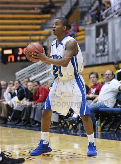 Thumbnail 3 in Salesian vs. Newark Memorial (MLK Classic) photogallery.