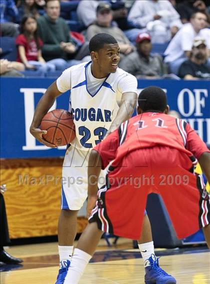 Thumbnail 2 in Salesian vs. Newark Memorial (MLK Classic) photogallery.