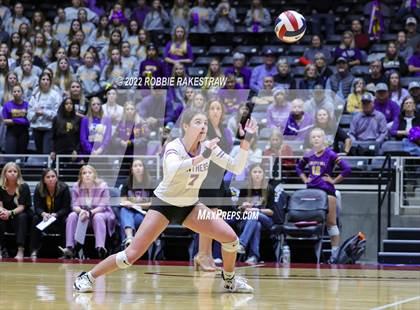 Thumbnail 1 in Liberty Hill vs. Reedy (UIL 5A Semifinal) photogallery.