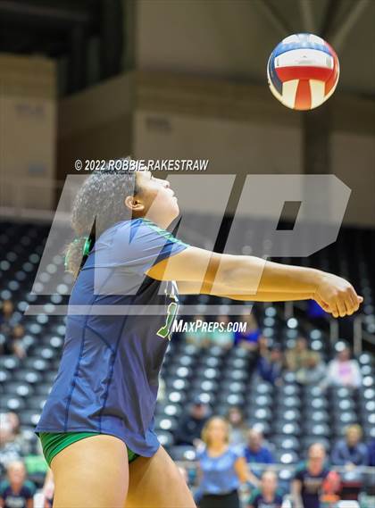 Thumbnail 3 in Liberty Hill vs. Reedy (UIL 5A Semifinal) photogallery.