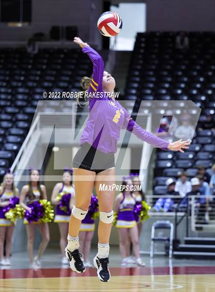Thumbnail 3 in Liberty Hill vs. Reedy (UIL 5A Semifinal) photogallery.