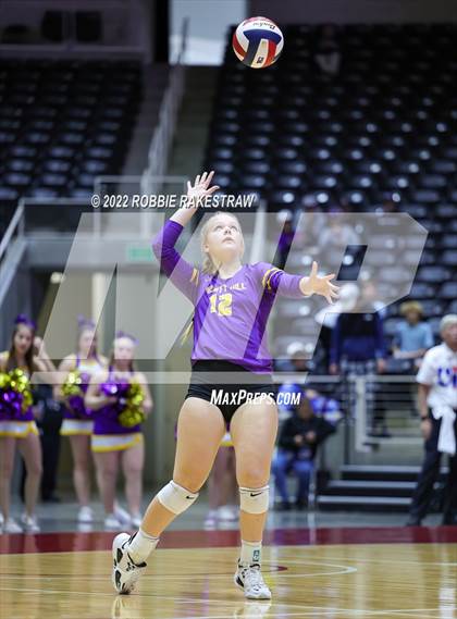 Thumbnail 3 in Liberty Hill vs. Reedy (UIL 5A Semifinal) photogallery.