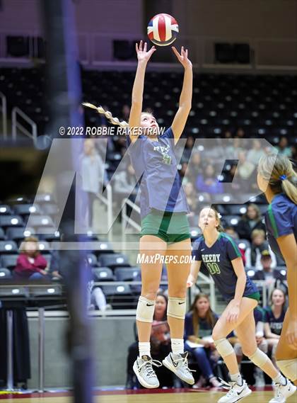 Thumbnail 2 in Liberty Hill vs. Reedy (UIL 5A Semifinal) photogallery.