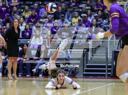 Thumbnail 1 in Liberty Hill vs. Reedy (UIL 5A Semifinal) photogallery.