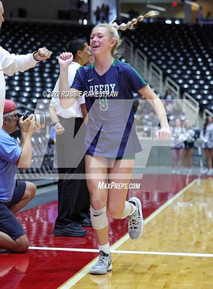 Thumbnail 3 in Liberty Hill vs. Reedy (UIL 5A Semifinal) photogallery.