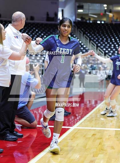 Thumbnail 2 in Liberty Hill vs. Reedy (UIL 5A Semifinal) photogallery.