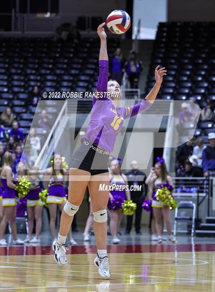 Thumbnail 3 in Liberty Hill vs. Reedy (UIL 5A Semifinal) photogallery.