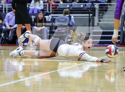 Thumbnail 1 in Liberty Hill vs. Reedy (UIL 5A Semifinal) photogallery.