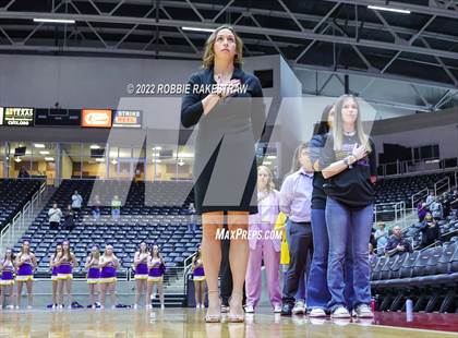 Thumbnail 3 in Liberty Hill vs. Reedy (UIL 5A Semifinal) photogallery.