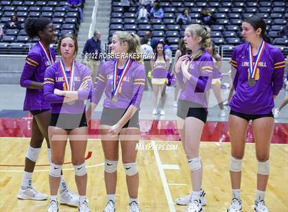 Thumbnail 3 in Liberty Hill vs. Reedy (UIL 5A Semifinal) photogallery.