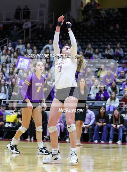 Thumbnail 2 in Liberty Hill vs. Reedy (UIL 5A Semifinal) photogallery.