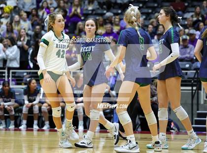 Thumbnail 2 in Liberty Hill vs. Reedy (UIL 5A Semifinal) photogallery.