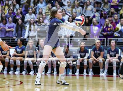 Thumbnail 2 in Liberty Hill vs. Reedy (UIL 5A Semifinal) photogallery.