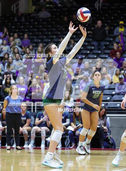 Thumbnail 2 in Liberty Hill vs. Reedy (UIL 5A Semifinal) photogallery.