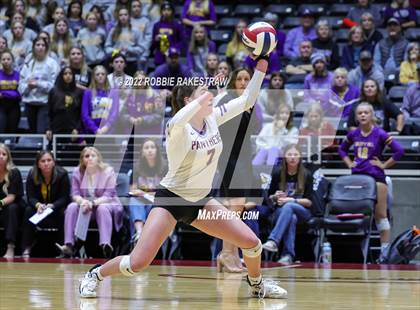 Thumbnail 2 in Liberty Hill vs. Reedy (UIL 5A Semifinal) photogallery.
